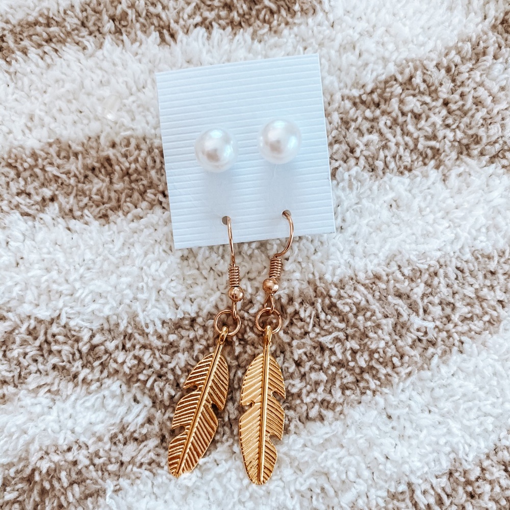 set of 2 fashion earrings